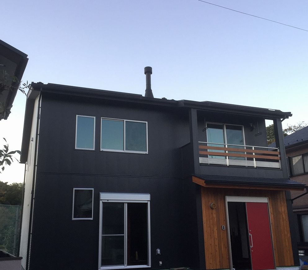 薪ストーブのある家